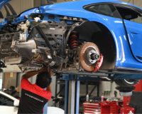 Choosing the Right Aston Martin Service Center